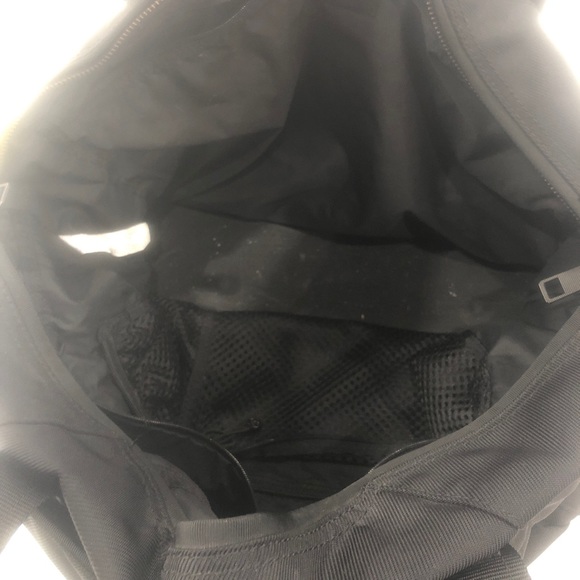 Lululemon free to be bag - Picture 4 of 6